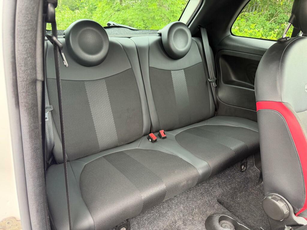 Fiat 500 1.2 Lounge Red #4