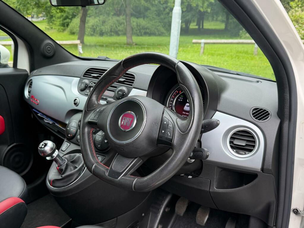 Fiat 500 1.2 Lounge Red #8