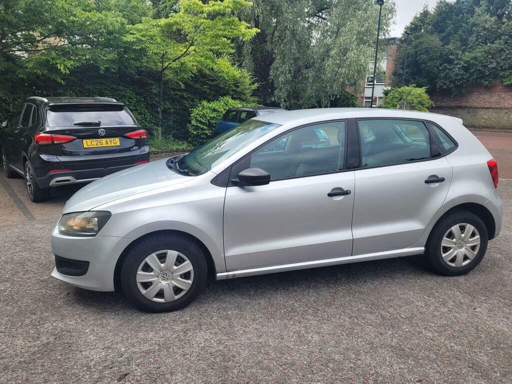 Volkswagen Polo Bluemotion Black #9