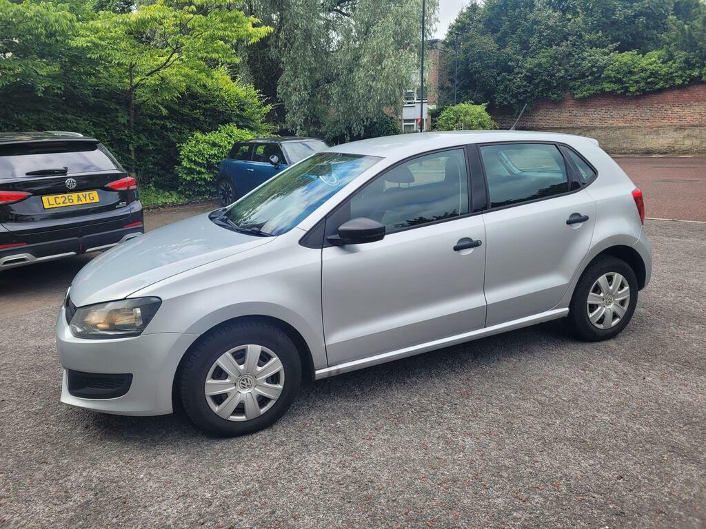 Volkswagen Polo Bluemotion Black #8
