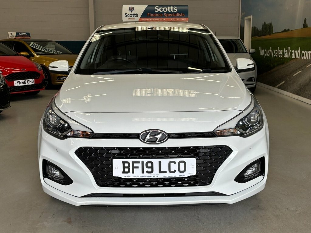 Hyundai I20 1.2L Premium Nav BF19LCO White #2