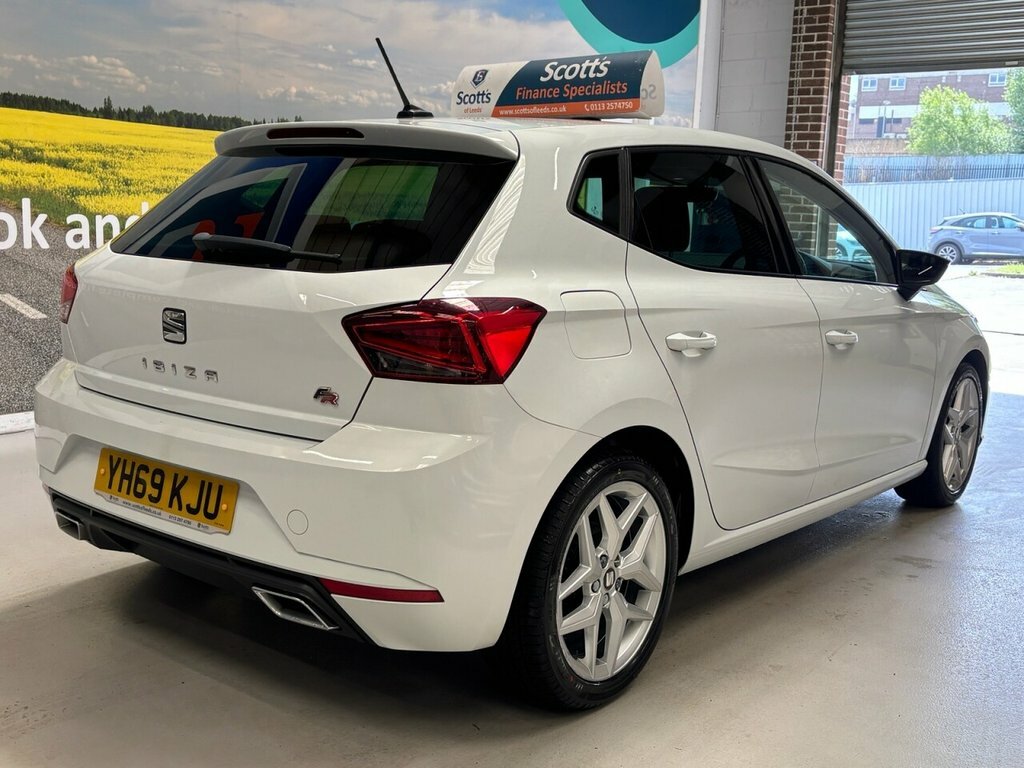 Seat Ibiza 1L Fr YH69KJU White #5