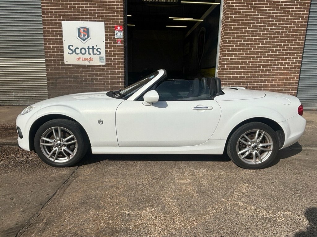 Mazda MX-5 1.8L Se White #4