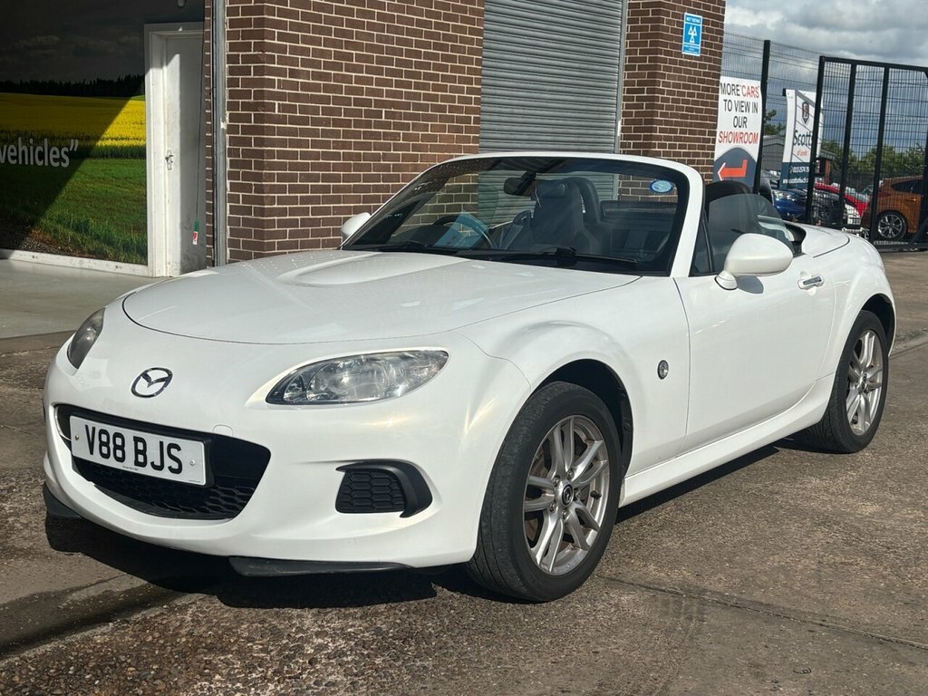 Mazda MX-5 1.8L Se White #3