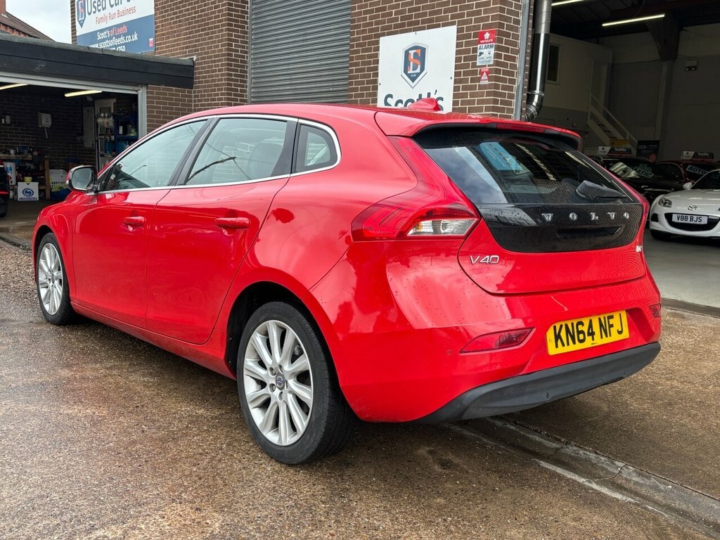 Volvo V40 1.6L Se Lux Nav Red #5
