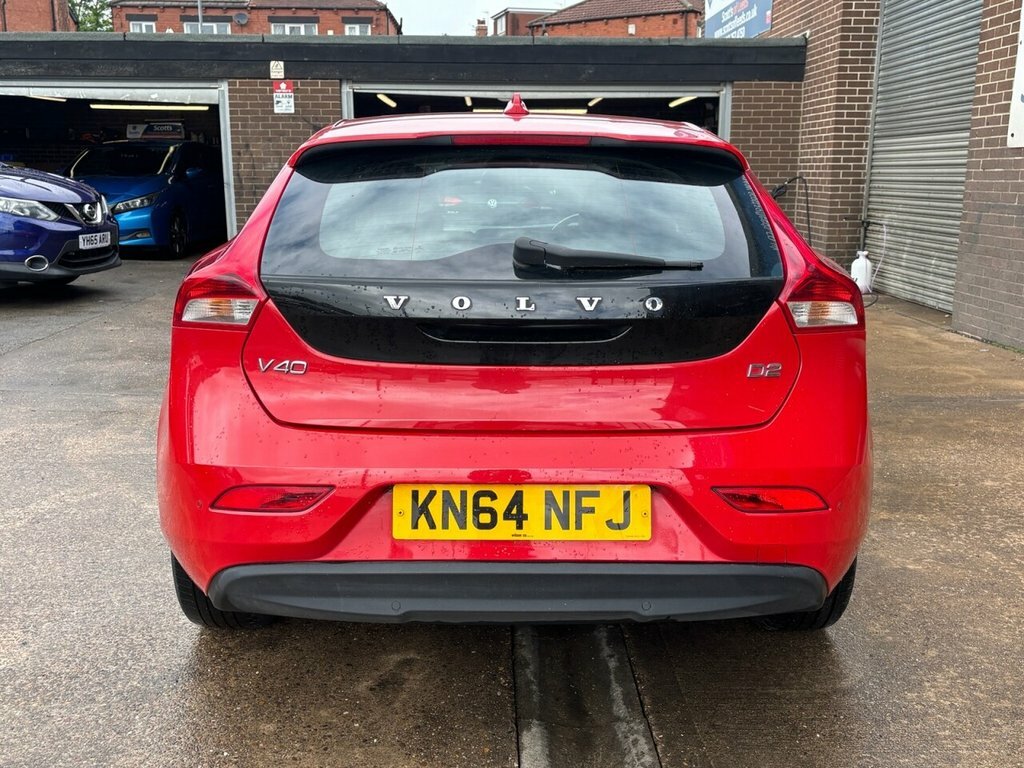 Volvo V40 1.6L Se Lux Nav Red #6