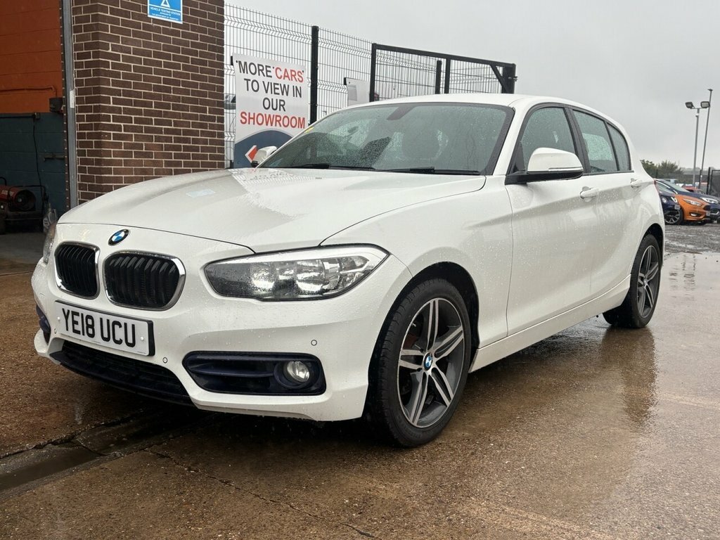 BMW 1 Series 2L Sport YE18UCU White #3