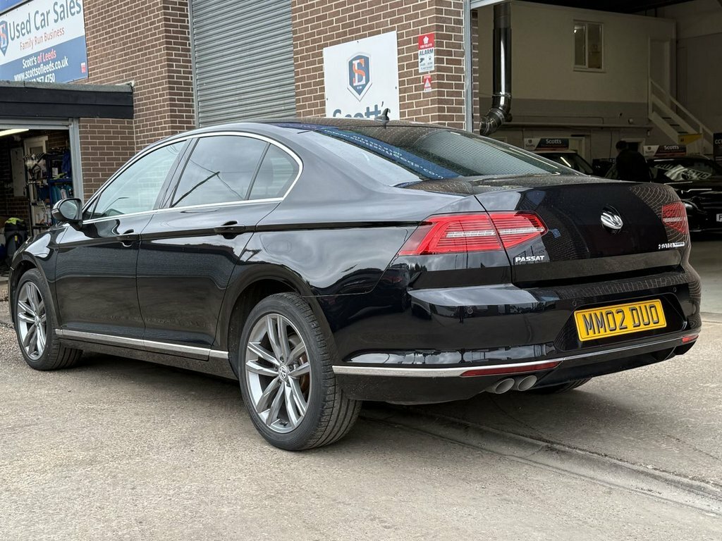 Volkswagen Passat 2L Gt Black #4