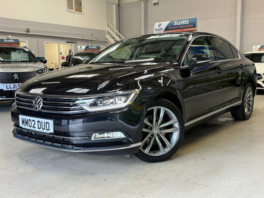 Volkswagen Passat 2L Gt Black #3