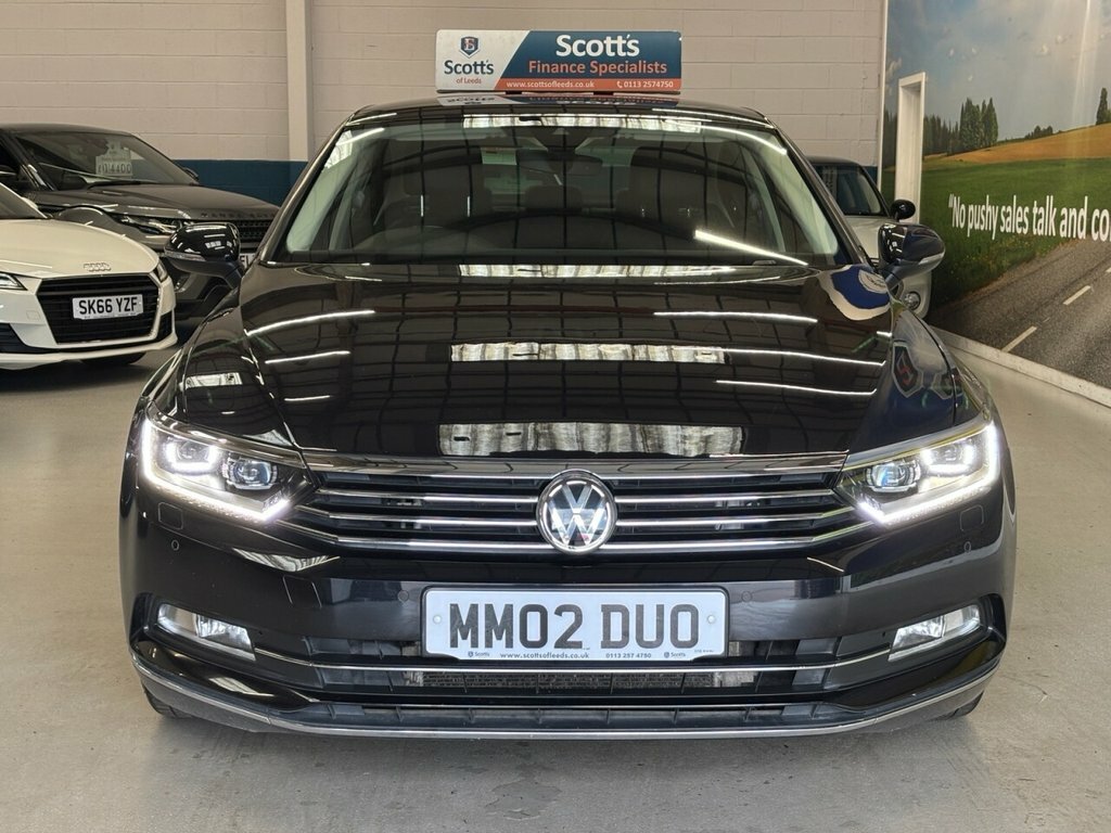 Volkswagen Passat 2L Gt Black #2
