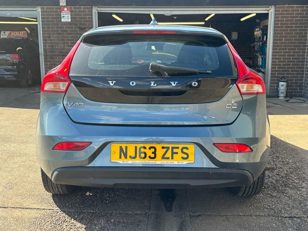 Volvo V40 1.6L Se Lux Nav Blue #6