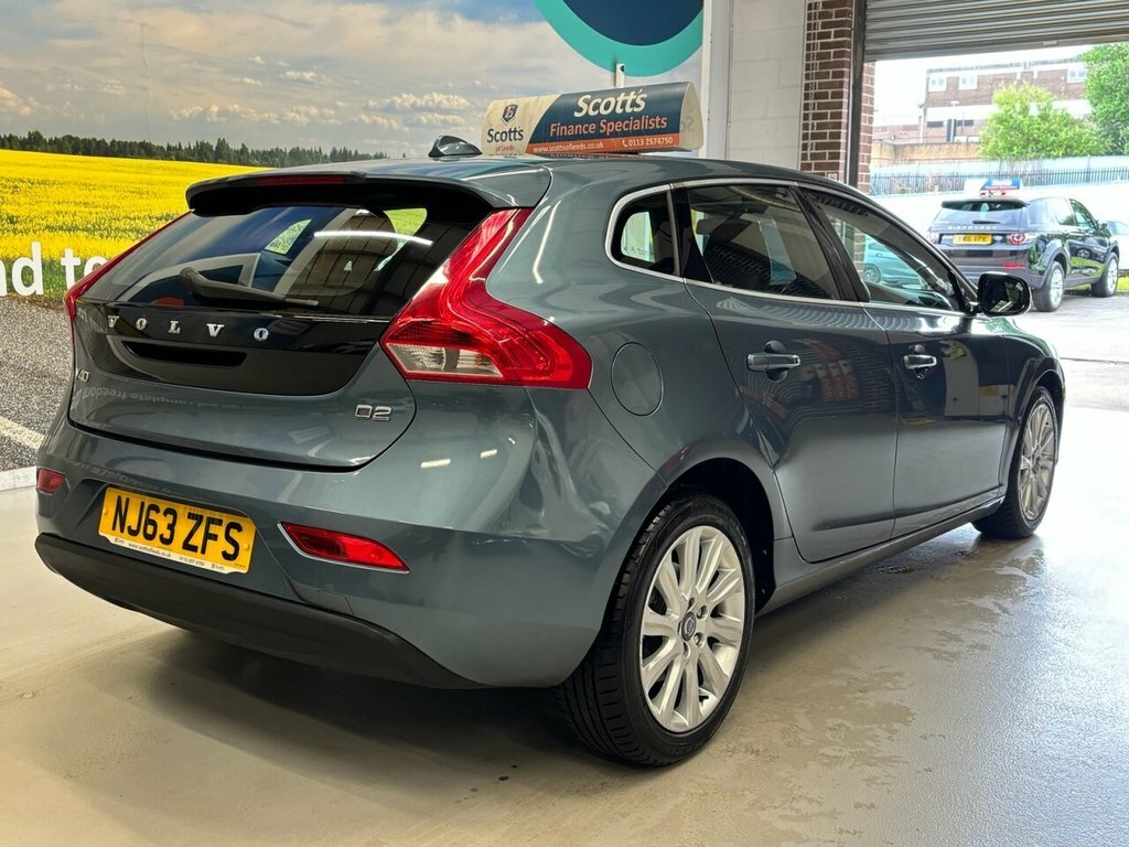 Volvo V40 1.6L Se Lux Nav Blue #5