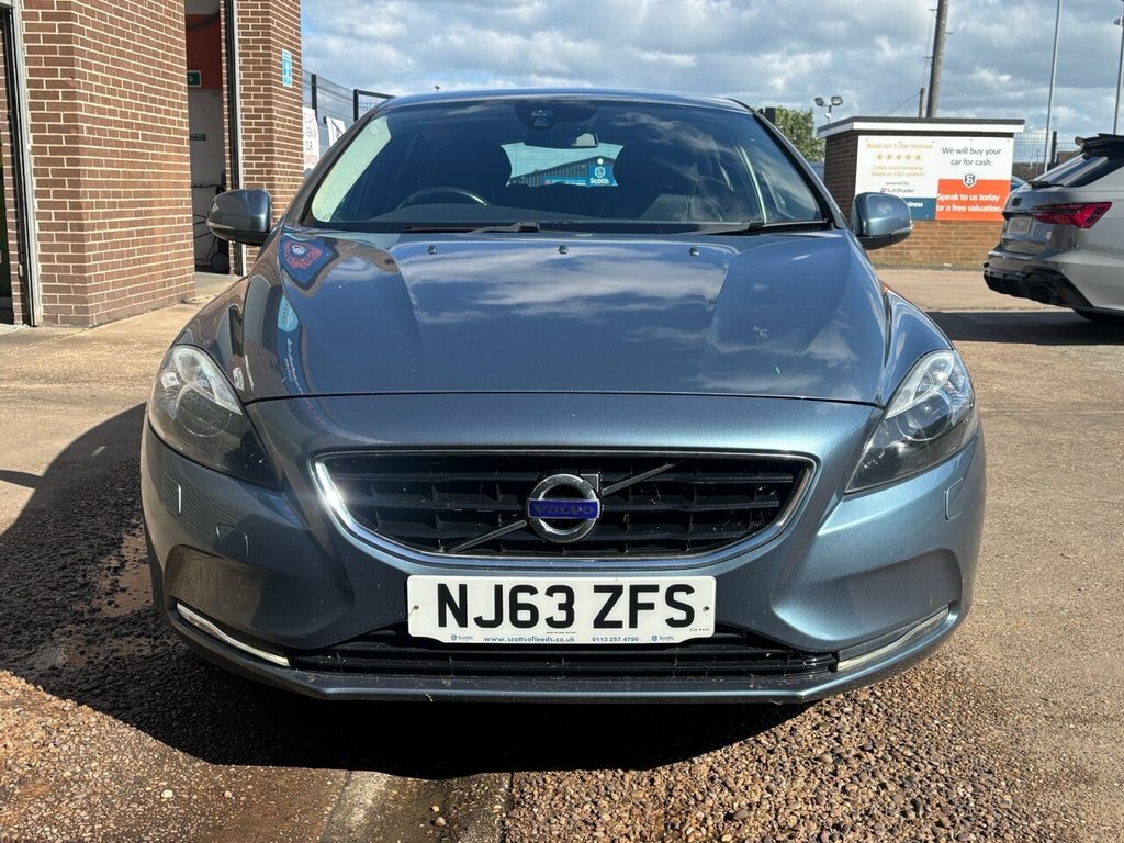 Volvo V40 1.6L Se Lux Nav Blue #2