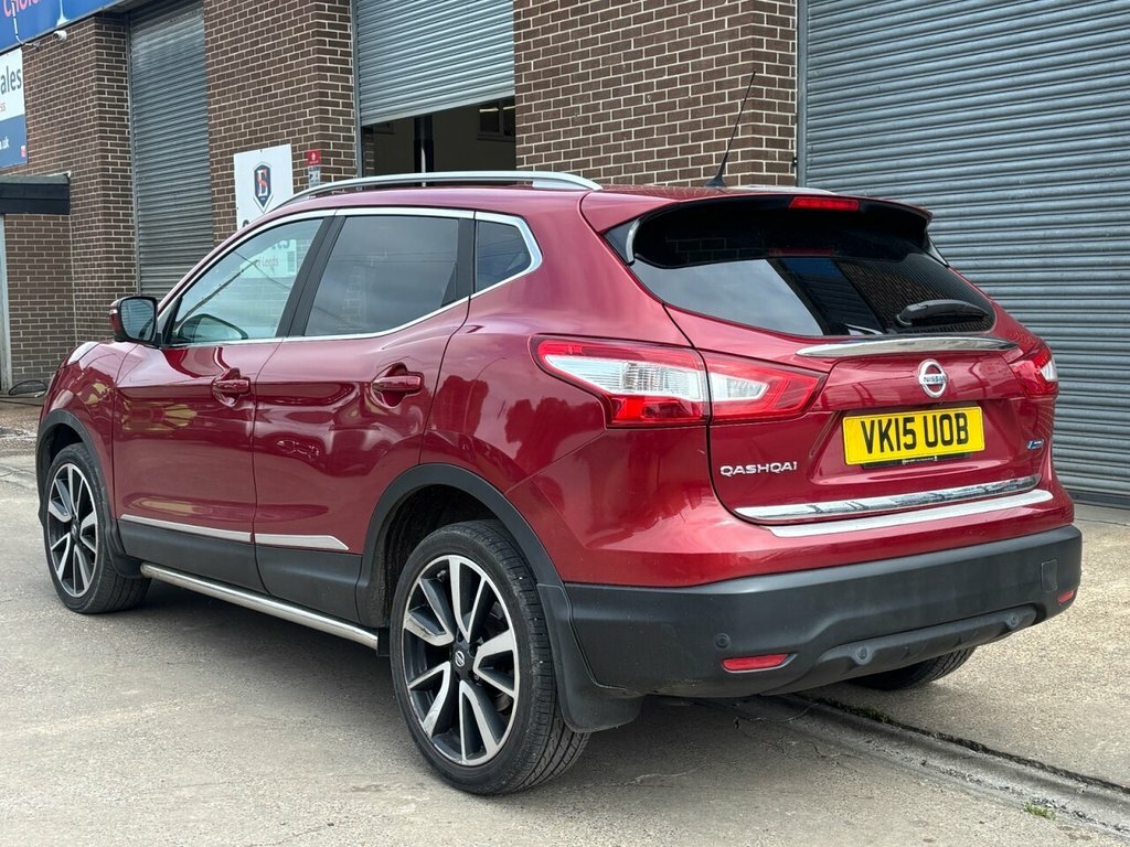Nissan Qashqai 1.5L Tekna Red #5