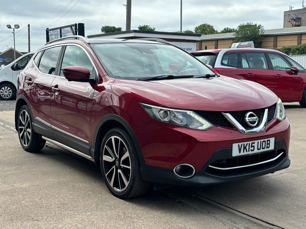 Nissan Qashqai 1.5L Tekna Red