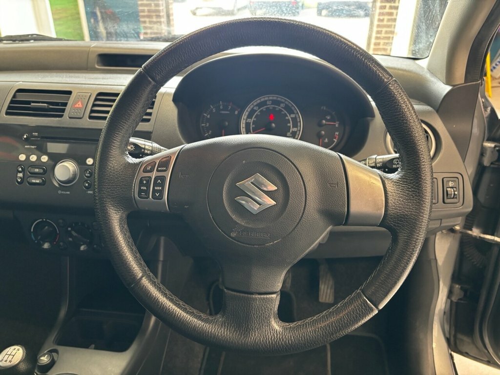 Suzuki Swift 1.6 Vvt Sport Red #19