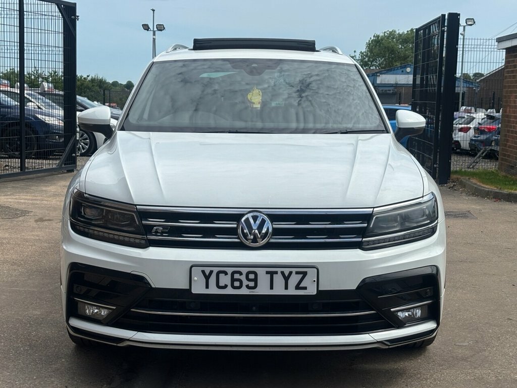 Volkswagen Tiguan 2L R-line Tech White #2