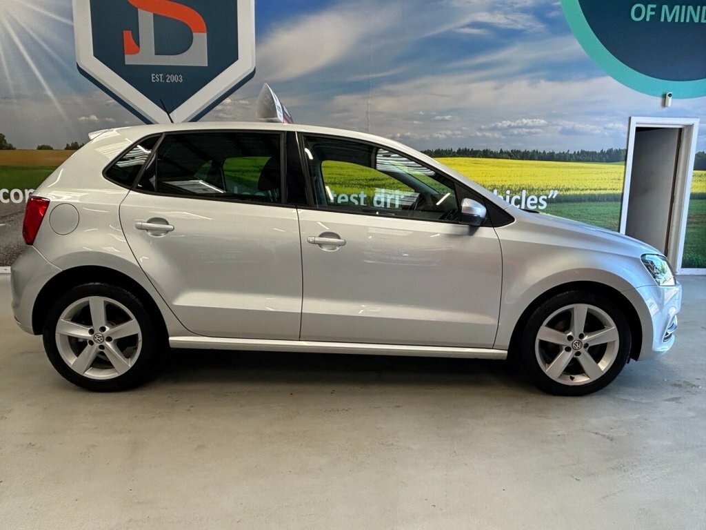 Volkswagen Polo 1.4L Sel Silver #4