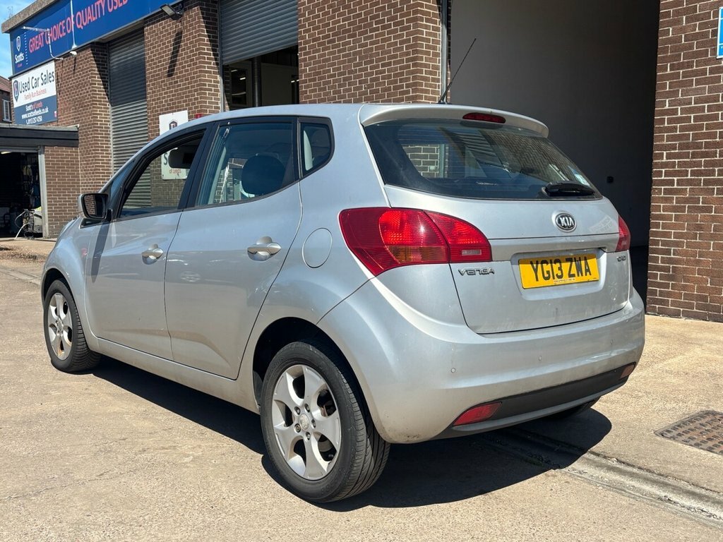 Kia Venga 1.4L 2 Silver #5