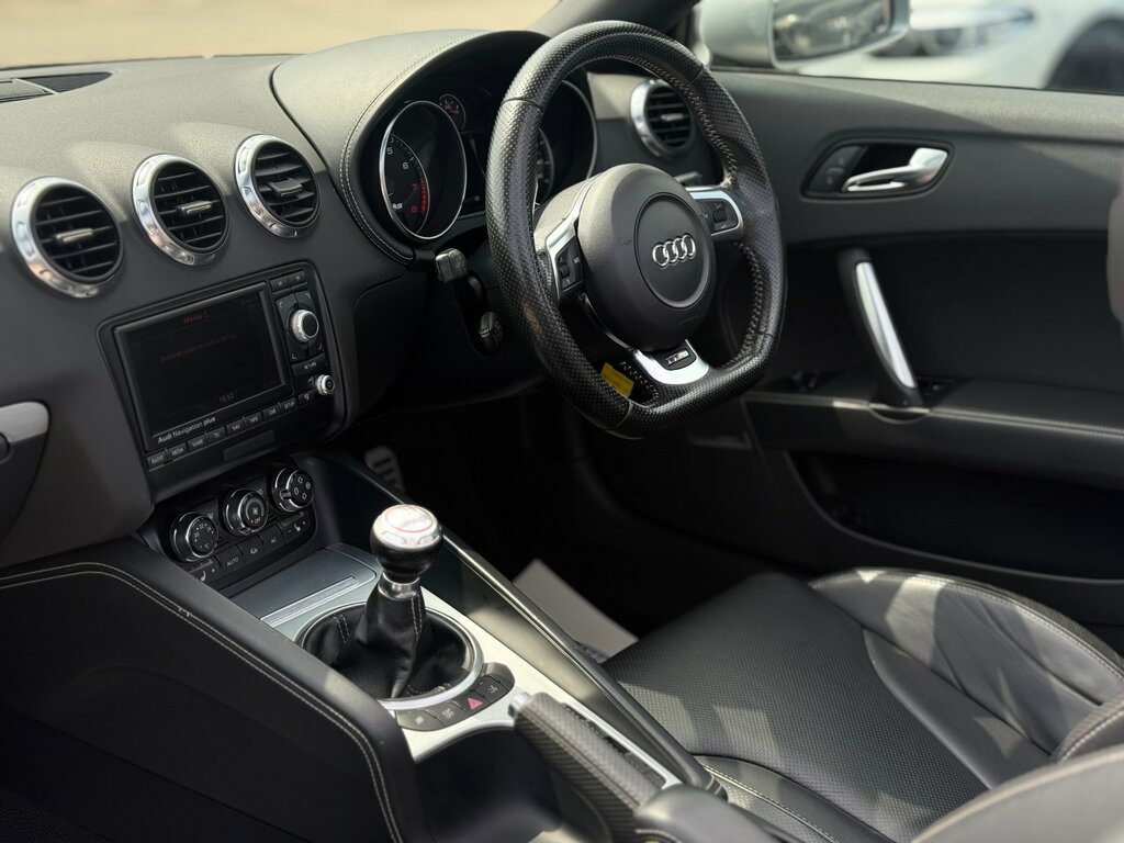 Audi TT 2.5 Tfsi Roadster Quattro Euro 5 Black #4