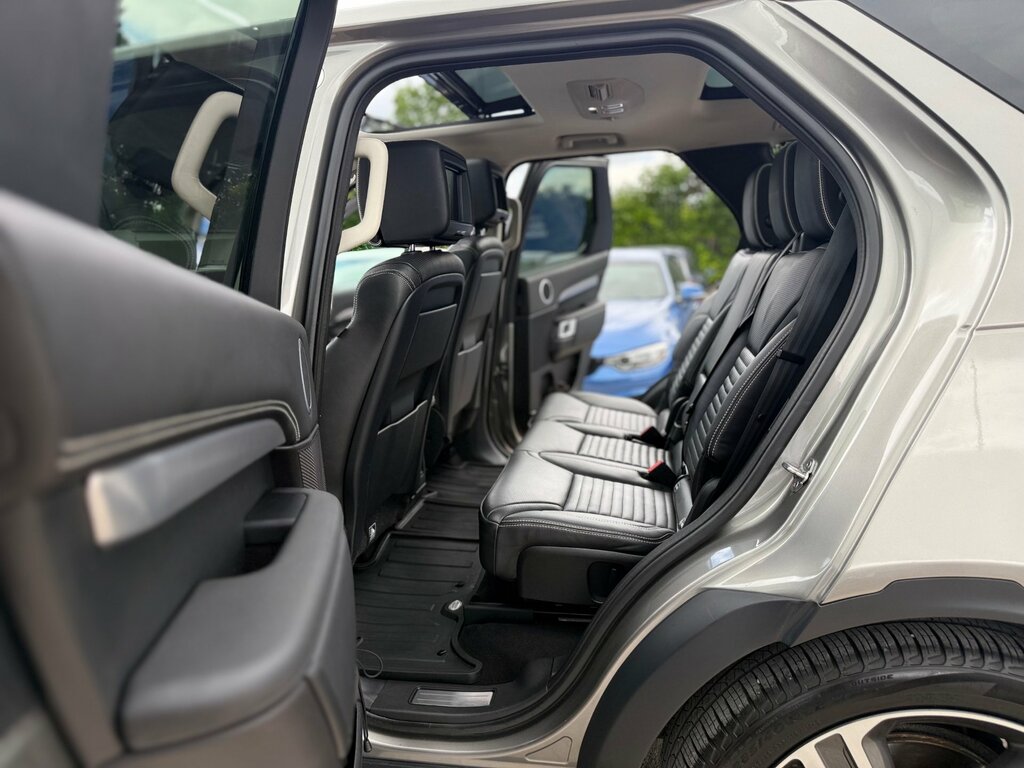Land Rover Discovery Td6 Hse Blue #17