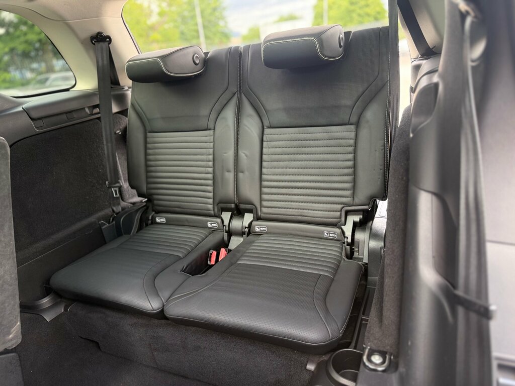 Land Rover Discovery Td6 Hse Blue #41