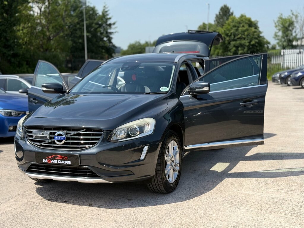 Volvo XC60 2.0 D4 R-design White #12