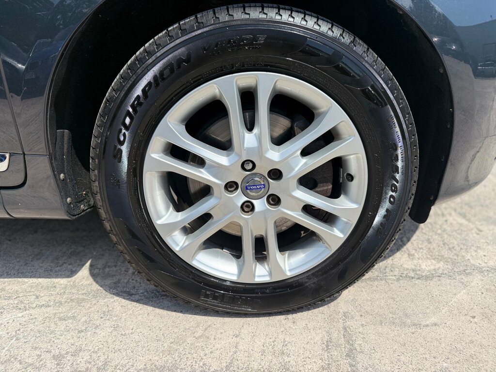 Volvo XC60 2.0 D4 R-design White #52