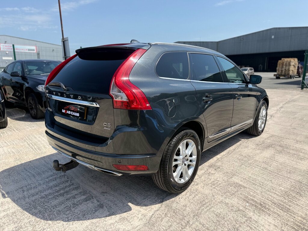 Volvo XC60 2.0 D4 R-design White #8