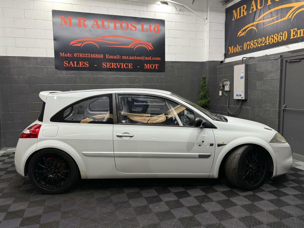 Renault Megane Team White #2