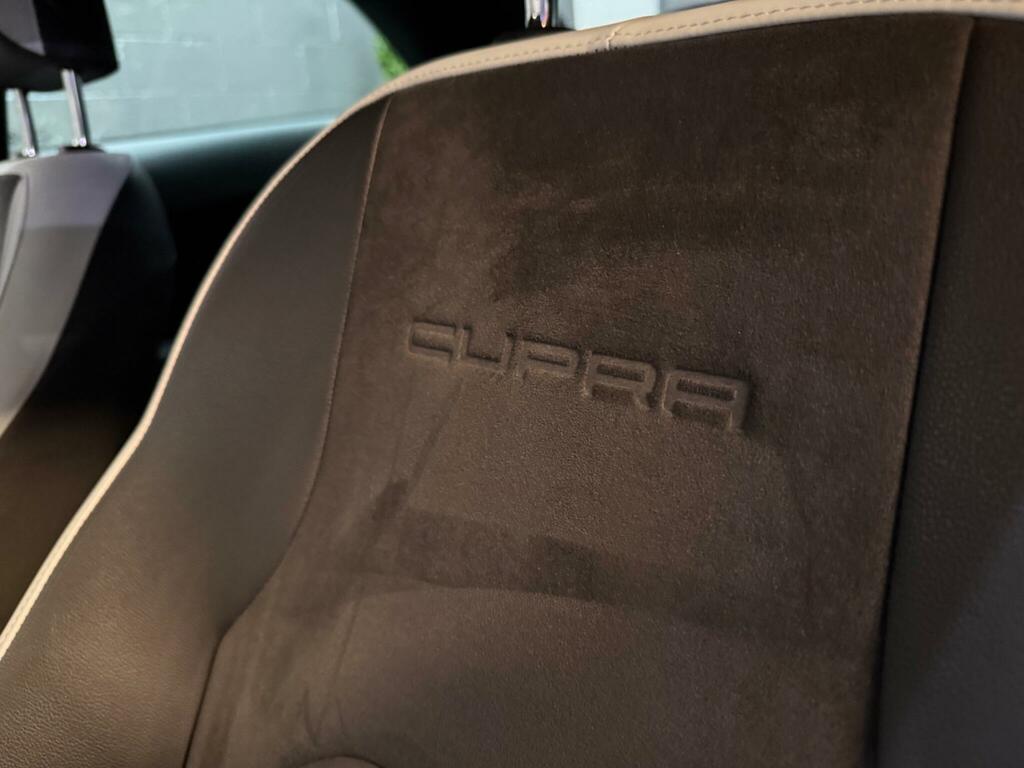 Seat Leon Fr Red #27