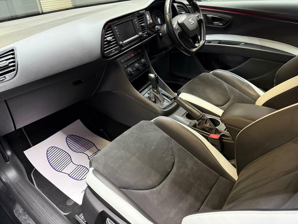 Seat Leon Fr Red #31