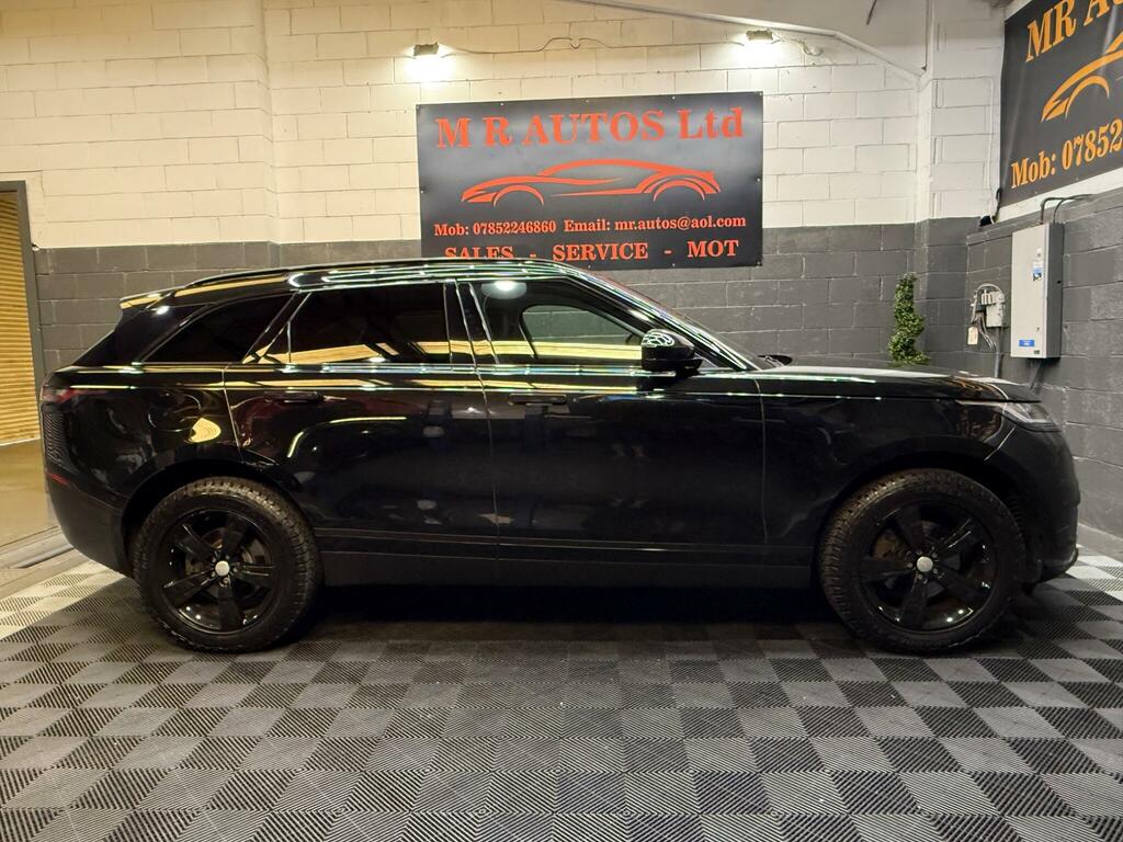 Land Rover Range Rover Velar S Black #6
