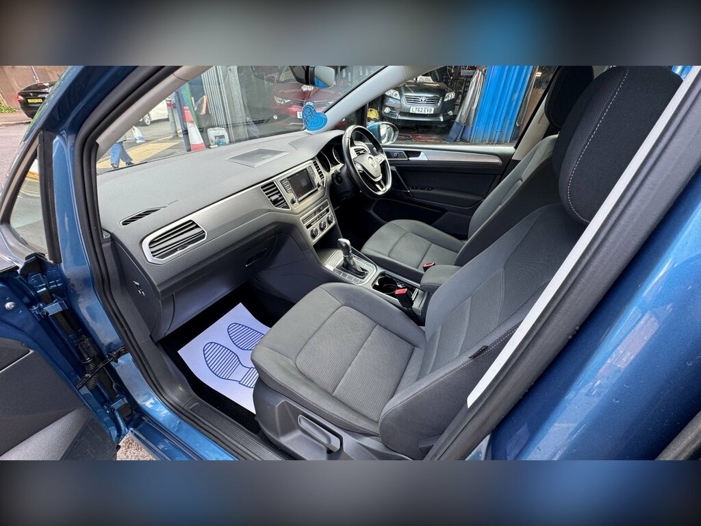 Volkswagen Golf SV 1.0 Tsi 115 Se Dsg  #31