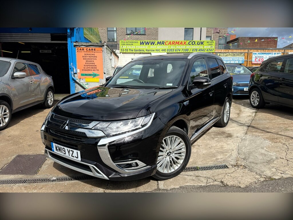 Mitsubishi Outlander 2.4H Twinmotor 13.8Kwh 4H Suv Plug-in H Black
