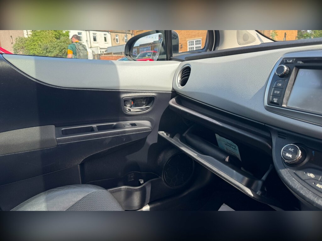 Toyota Yaris Hatchback Black #26