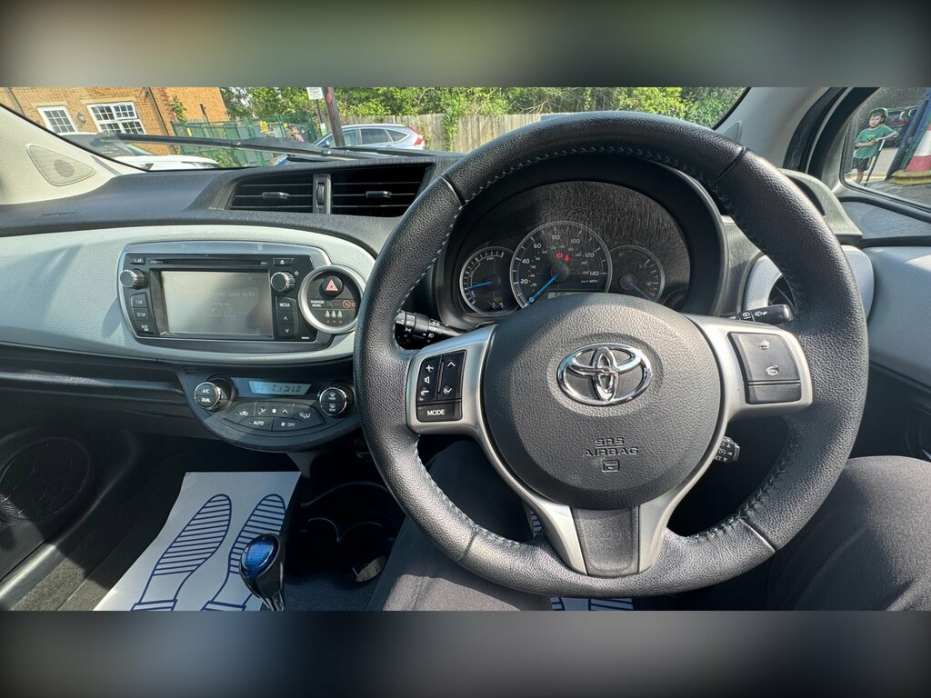 Toyota Yaris Hatchback Black #11