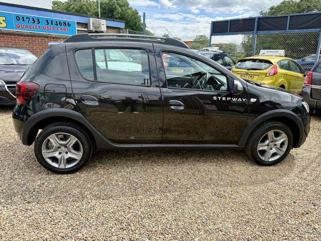 Dacia Sandero Stepway 0.9 Stepway Laureate Tce 90 2017 Black #5