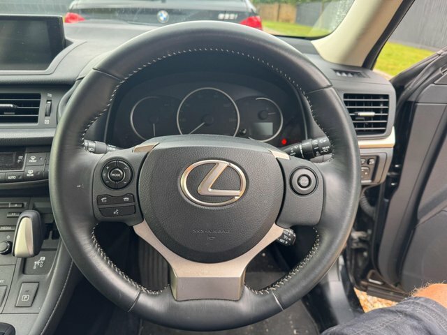 Lexus CT 200H Advance Cvt Euro Black #5