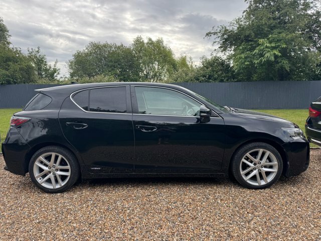 Lexus CT 200H Advance Cvt Euro Black #3