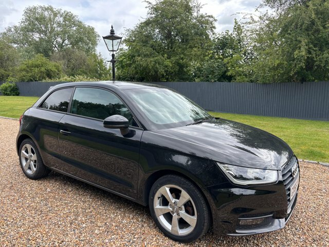 Audi A1 Sportback Tfsi Sport Black #9