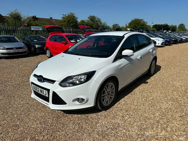 Ford Focus 1.6 Tdci Titanium Euro 5 S S AO62MXJ White #2