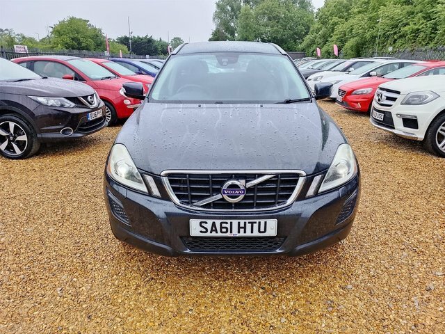 Volvo XC60 D3 163 R Design White #2