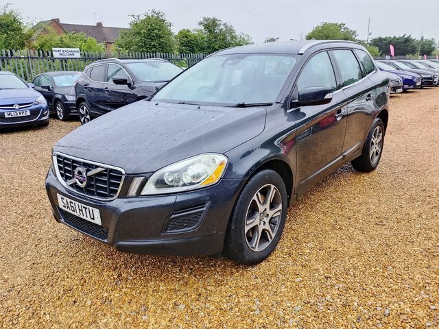 Volvo XC60 D3 163 R Design White #3