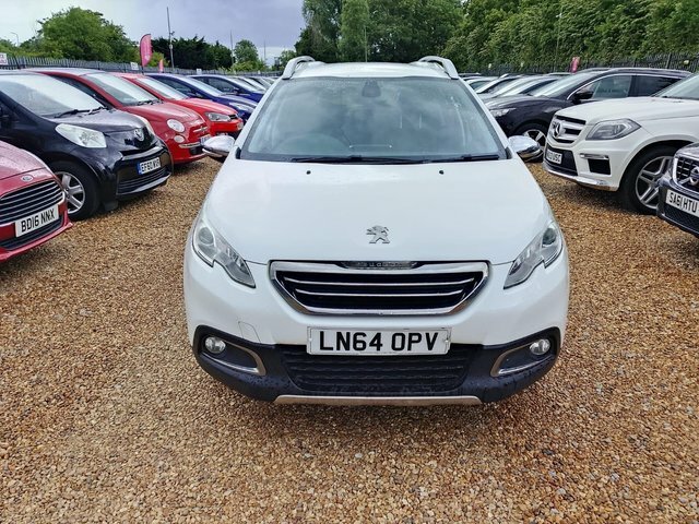 Peugeot 2008 Hatchback White #2