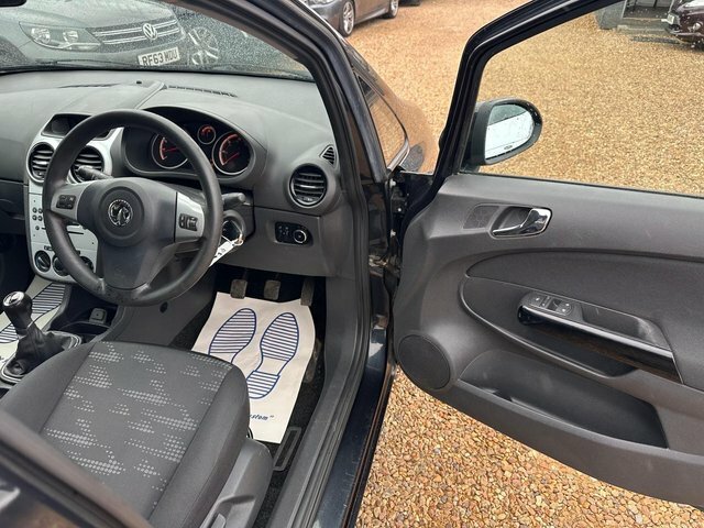 Vauxhall Corsa 1.2 Active Ac White #44