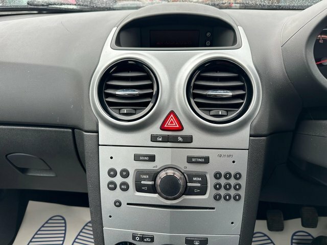 Vauxhall Corsa 1.2 Active Ac White #32