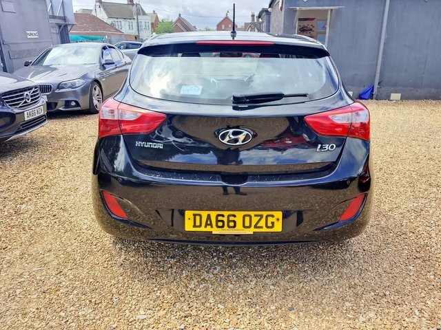 Hyundai I30 1.6 Crdi Blue Drive Se Euro 6 S S Black #5