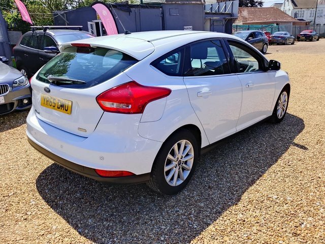 Ford Focus 1.0T Ecoboost Titanium Euro 6 S S White #6