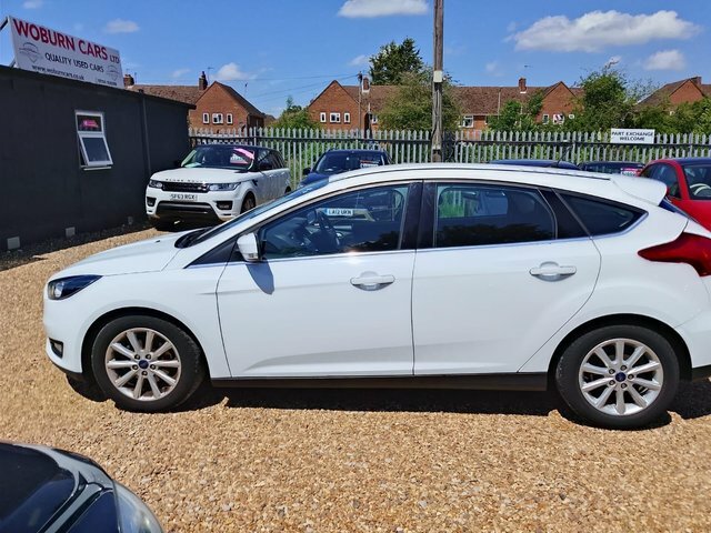 Ford Focus 1.0T Ecoboost Titanium Euro 6 S S White #4